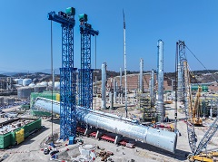 Successfully completes the installation of the largest propylene fractionator tower in Korea at the Shaheen Ethylene Facility construction site